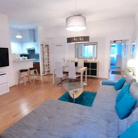 Nd Exquisites Wundervolles Ruhiges Terrassenapartment Mit Garage Wien Eksteriør billede
