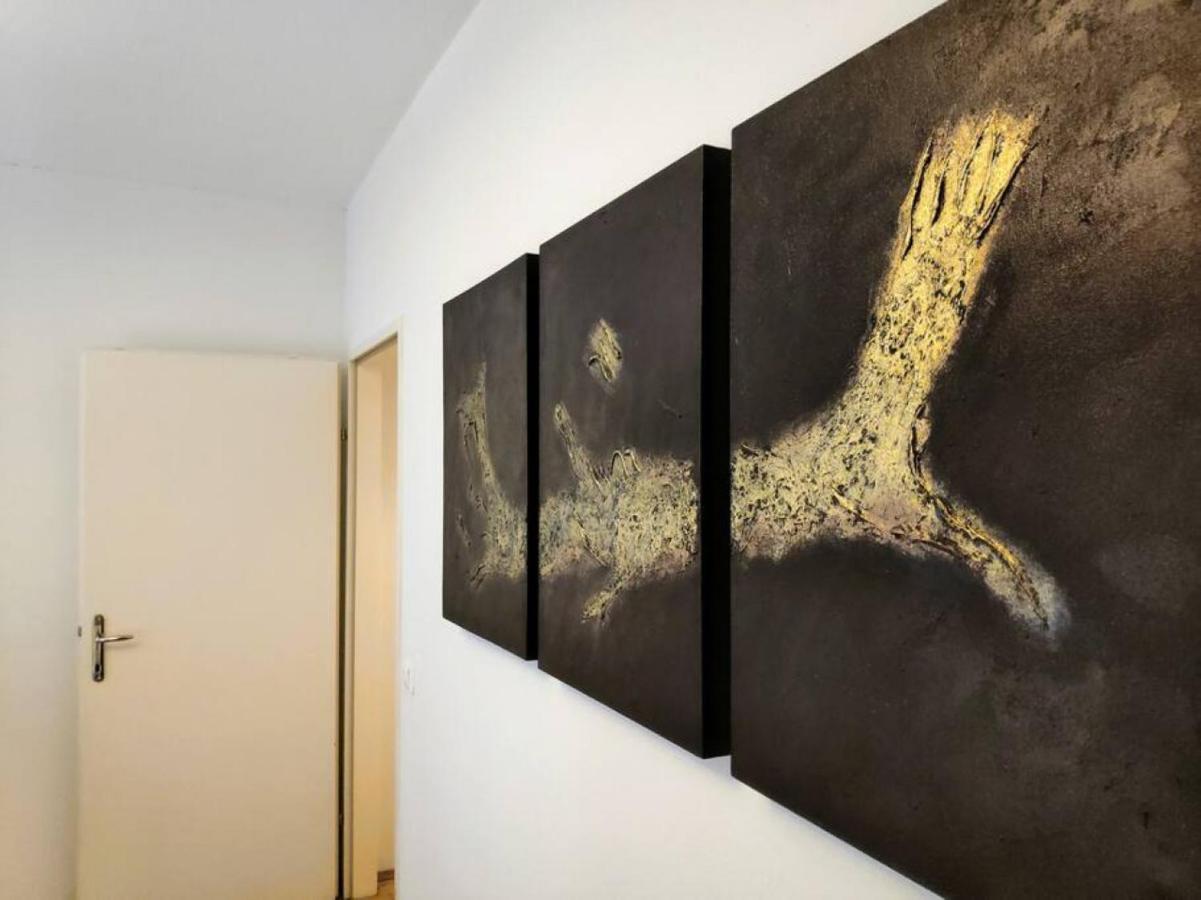 Nd Exquisites Wundervolles Ruhiges Terrassenapartment Mit Garage Wien Eksteriør billede