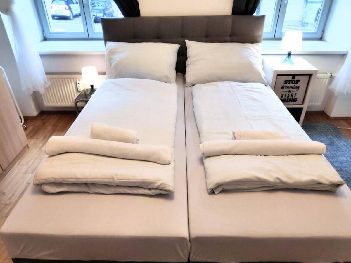 Nd Exquisites Wundervolles Ruhiges Terrassenapartment Mit Garage Wien Eksteriør billede