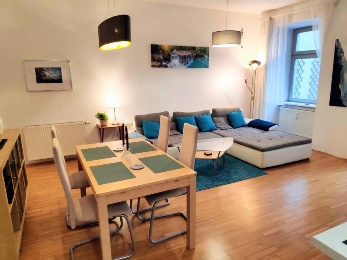 Nd Exquisites Wundervolles Ruhiges Terrassenapartment Mit Garage Wien Eksteriør billede