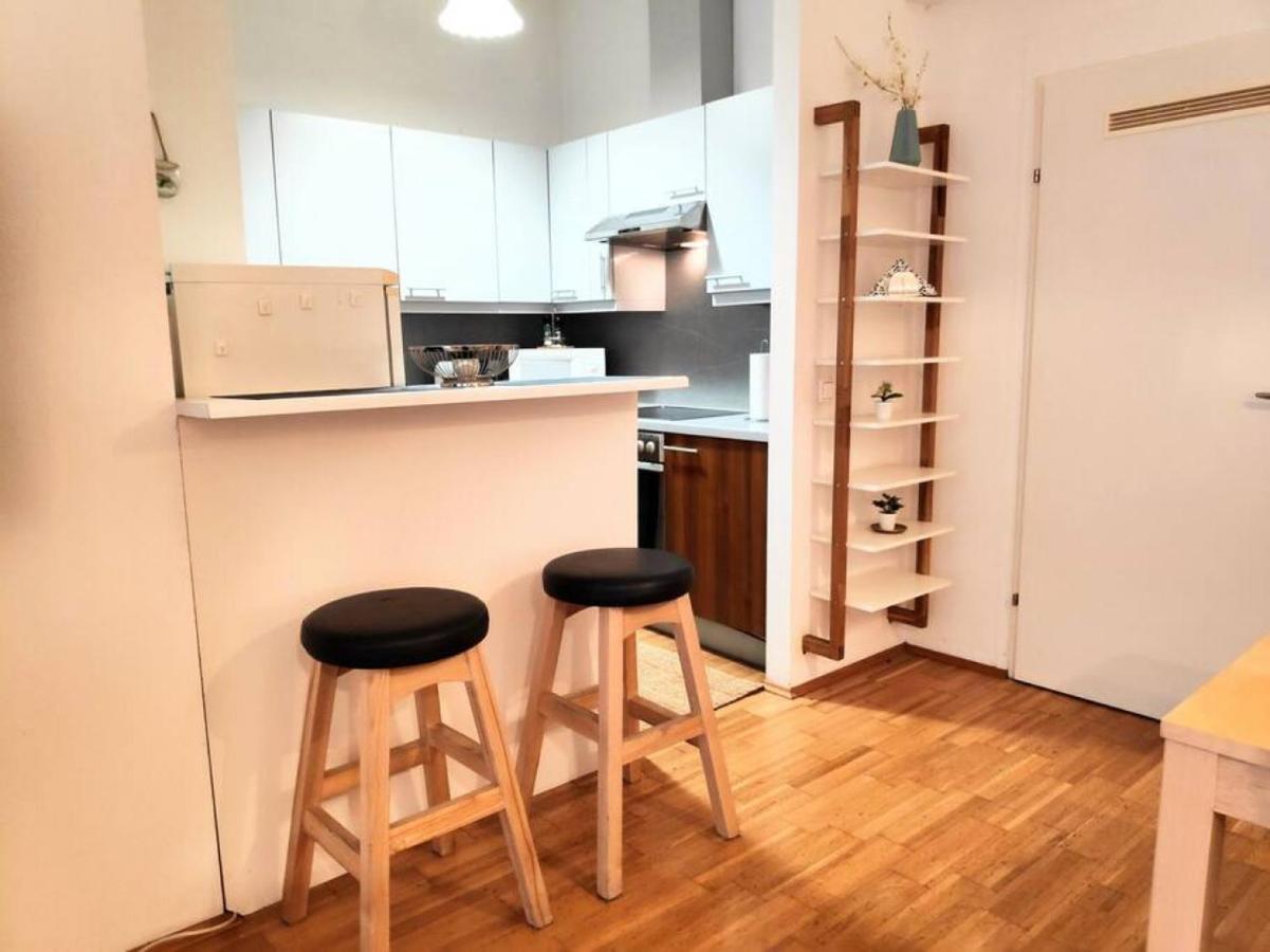 Nd Exquisites Wundervolles Ruhiges Terrassenapartment Mit Garage Wien Eksteriør billede